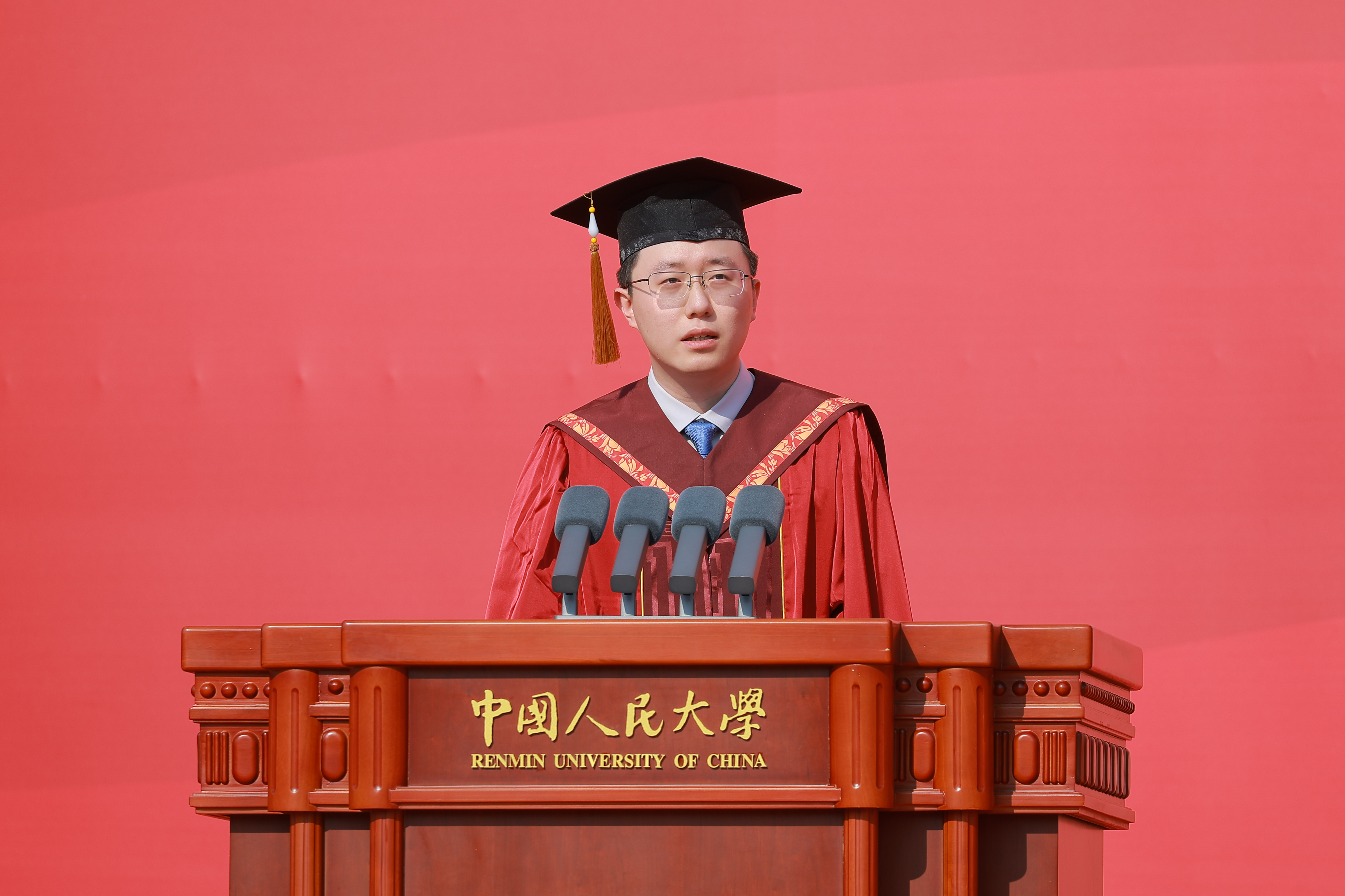 高一钊.jpg
